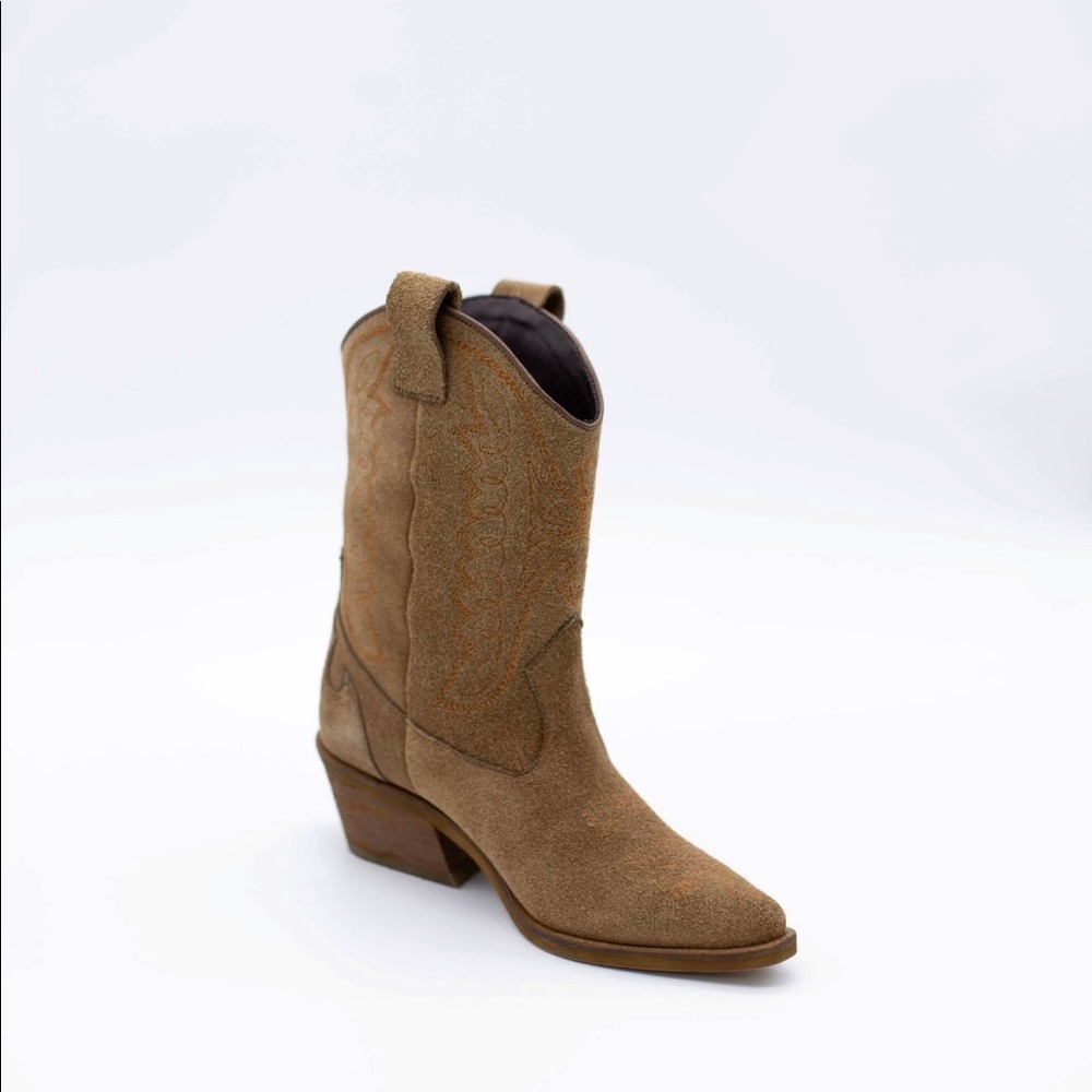 Tan Suede Leather Boots